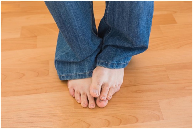 what causes foot pain